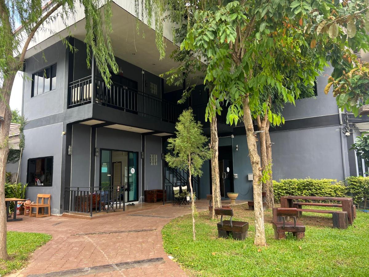 קנצ'נבורי Kan Home Hotel מראה חיצוני תמונה