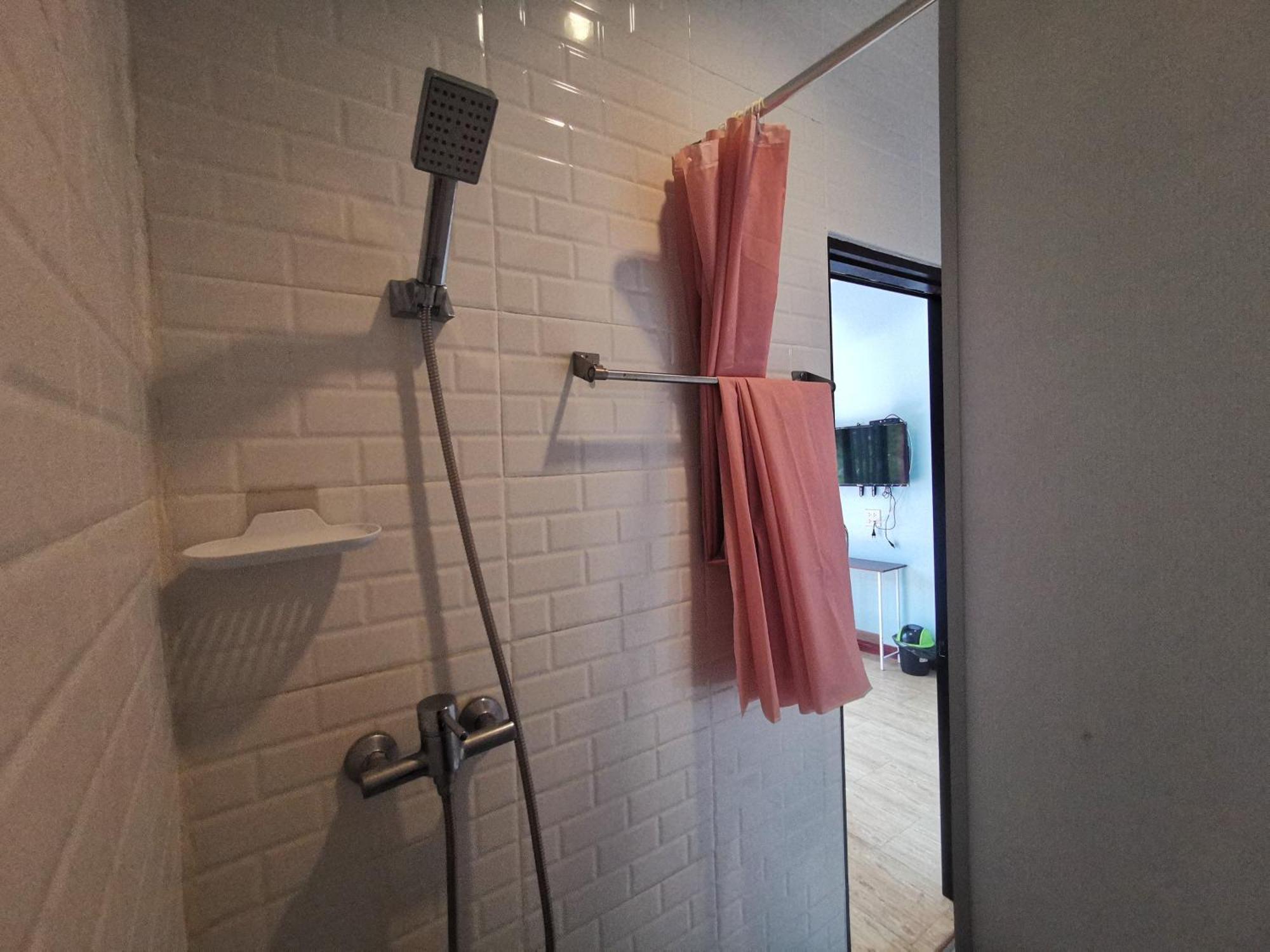 קנצ'נבורי Kan Home Hotel מראה חיצוני תמונה